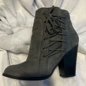 Bonnibel Booties. Size 7.5